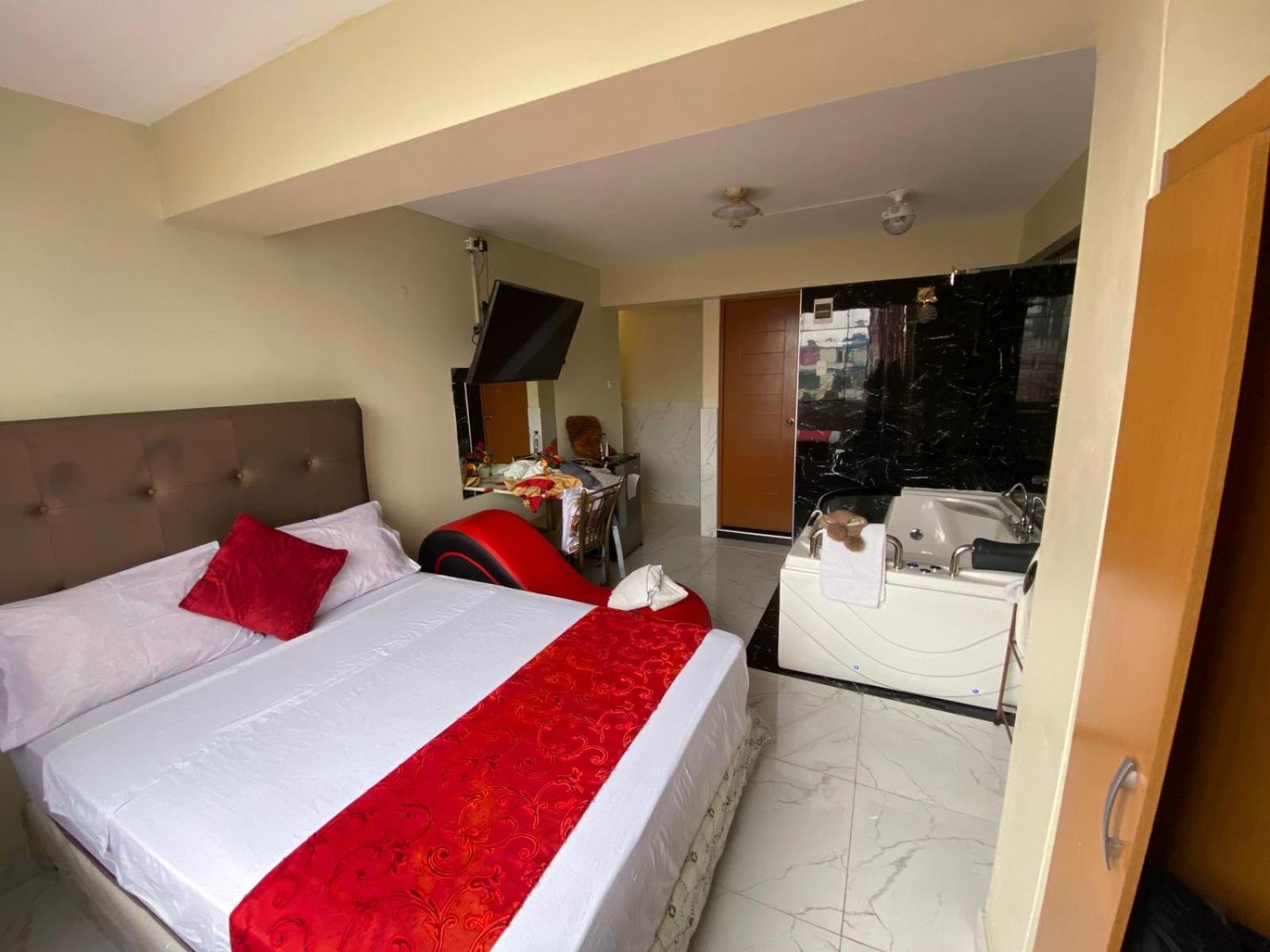 Hotel Spring *